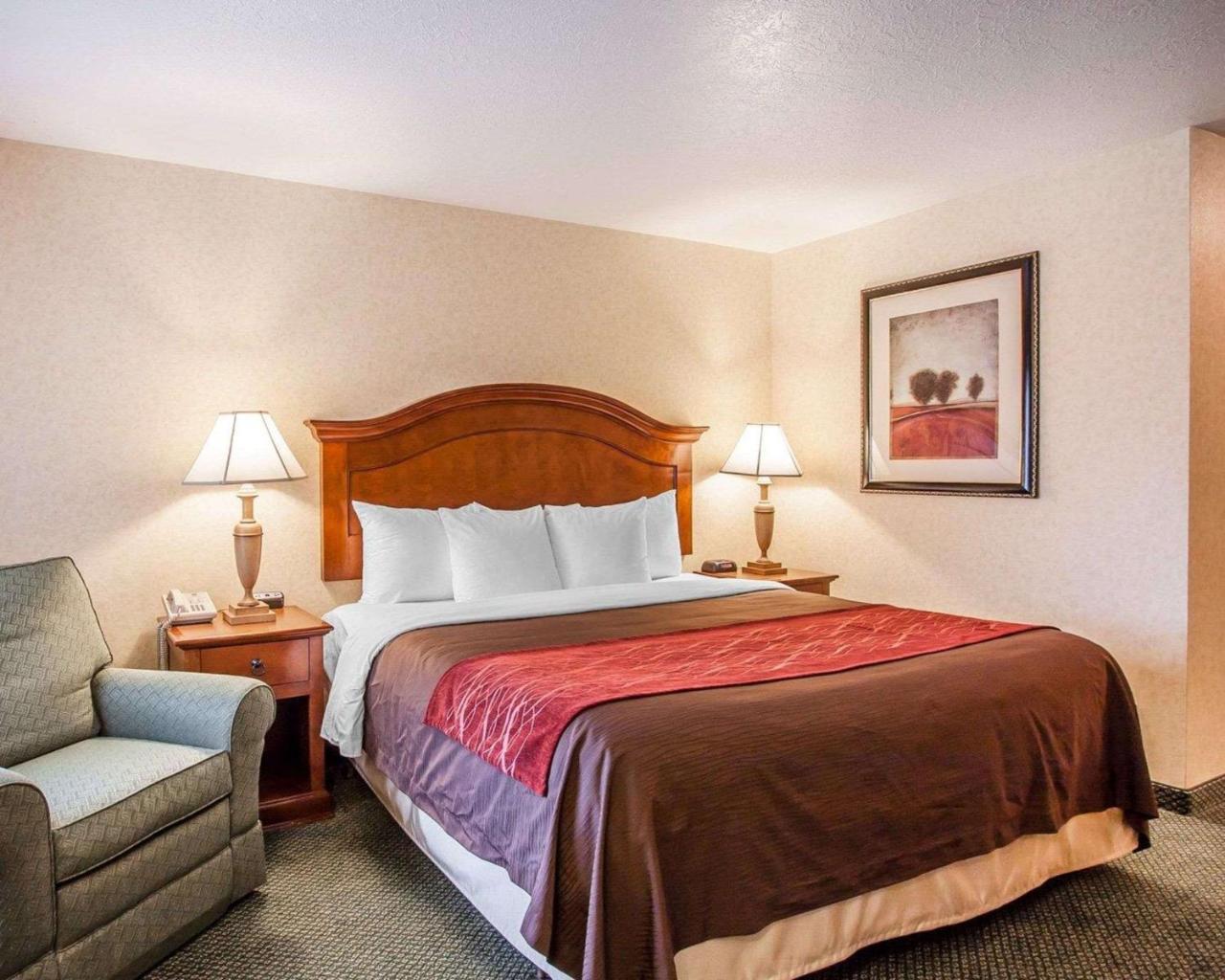 Comfort Inn Conference Center Hillsboro Eksteriør bilde