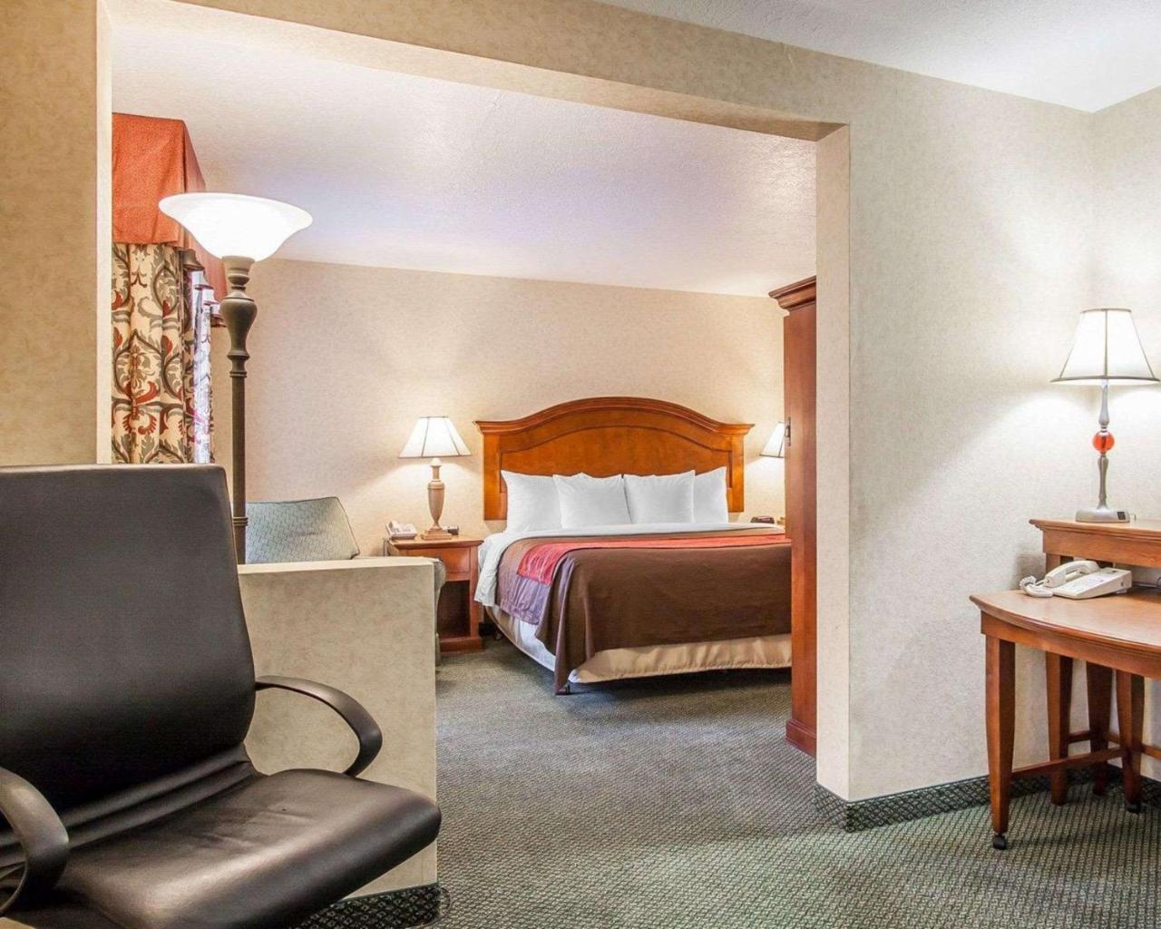 Comfort Inn Conference Center Hillsboro Eksteriør bilde