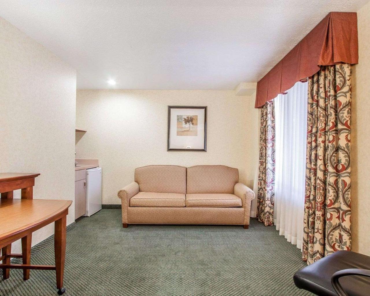 Comfort Inn Conference Center Hillsboro Eksteriør bilde